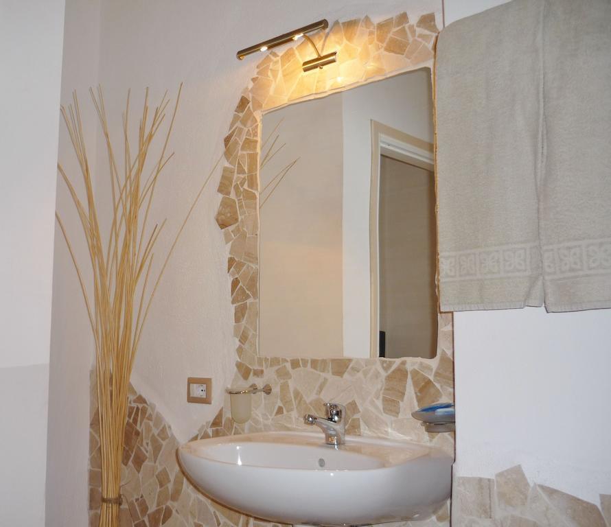 La Locanda Dell'Officina Olbia Oda fotoğraf